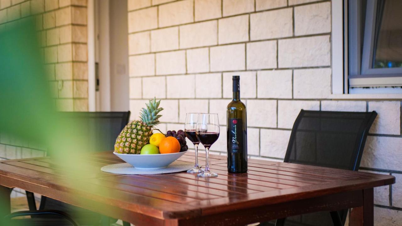 Peaceful & Sunny Apartments Trogir Ngoại thất bức ảnh